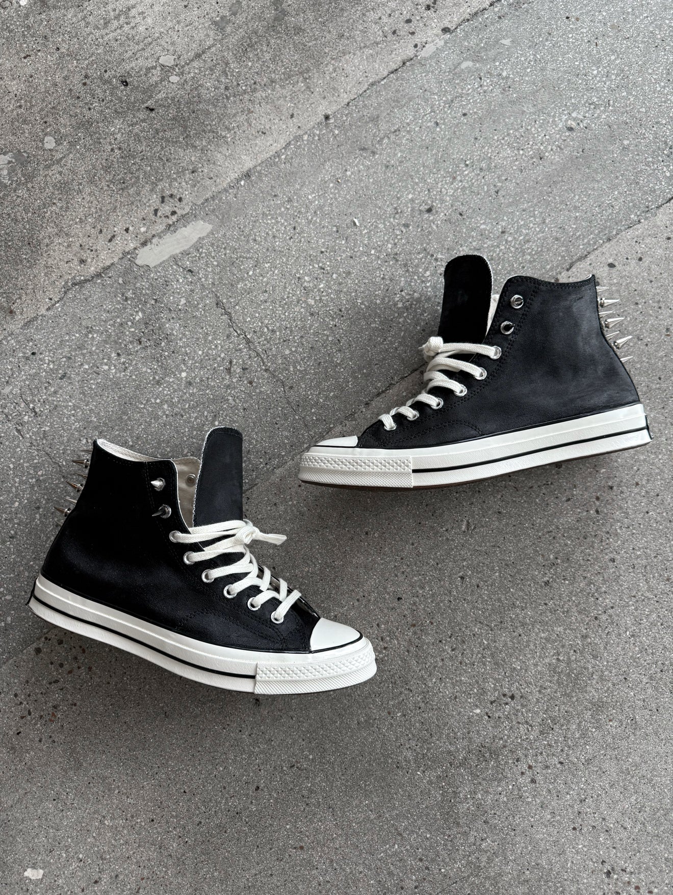 Hand Waxed Studded 70s