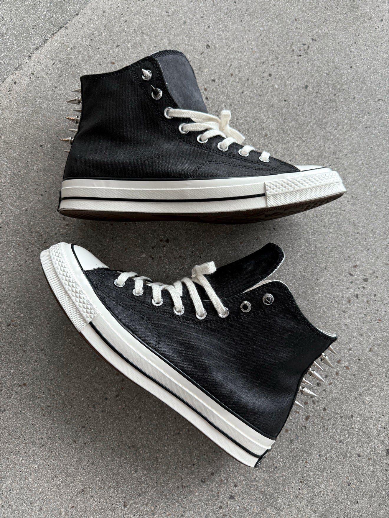 Hand Waxed Studded 70s